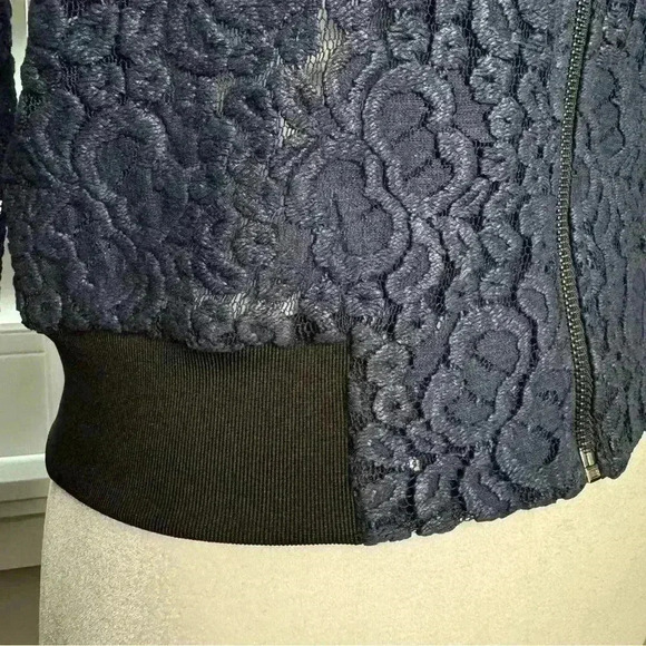 Stella  & Dot Lace Bomber - Picture 5 of 9